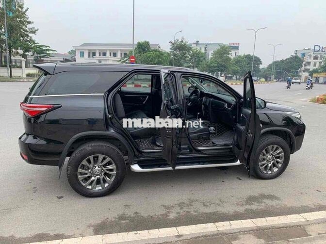 Fortuner Full Xăng Tự động 2021 Đen 2 cầu 30/5 sô