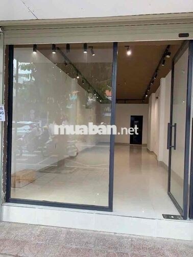 Cho thuê MẶT BẰNG MỚI ĐẸP MẶT TIỀN CÁCH MẠNG THÁNG 8 Q3 40m2 giá 25tr