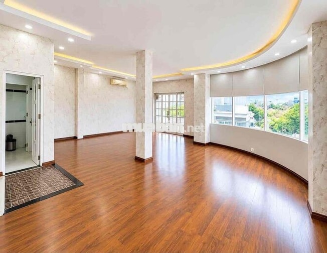 Cho THUÊ tòa nhà 1 trệt 4 lầu góc 2 mặt tiền khu D2D Võ Thị Sáu, trung