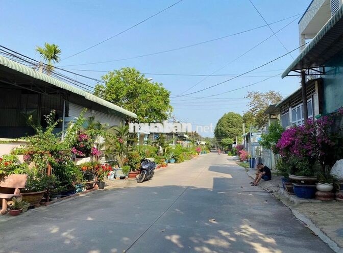 Bán miếng đất gần KCN Tây Bắc Củ Chi DT:134m2 Giá 850tr Sổ Hồng Mới