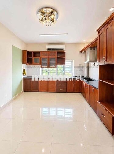 Cho THUÊ tòa nhà 1 trệt 4 lầu góc 2 mặt tiền khu D2D Võ Thị Sáu, trung