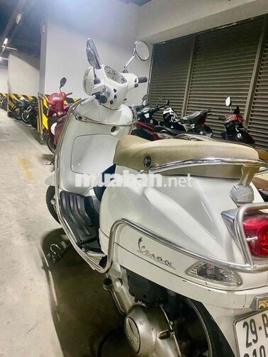 XE NHÀ ÍT ĐI VESPA LX 150CC 2016 TRẮNG BÁN NHANH