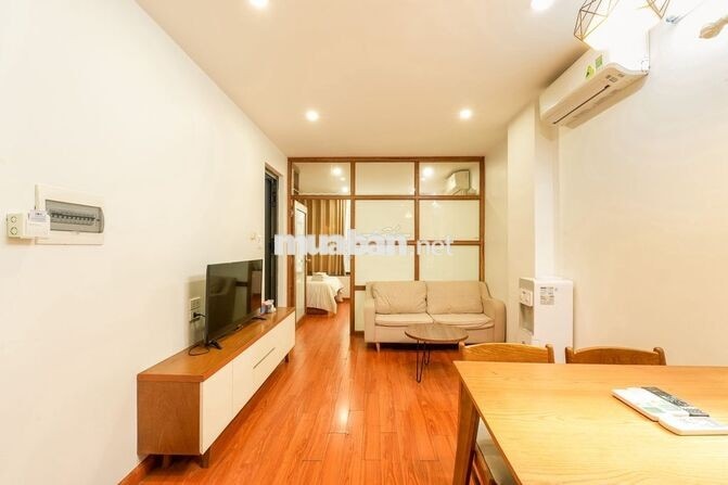 🏡 2 Bedrooms + Living Room – 60 Linh Lang, Ba Dinh | Căn Hộ Rộng Rãi