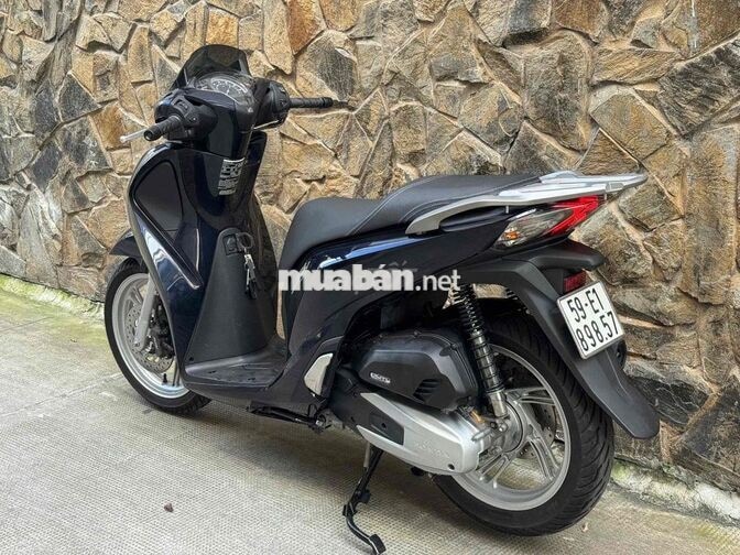 Honda SHVN 150 2018 Xanh đen 18000km
