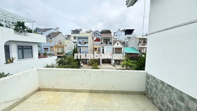 Bán Villa sân vườn tại Đà Lạt - Chính chủ (Có thương lượng)