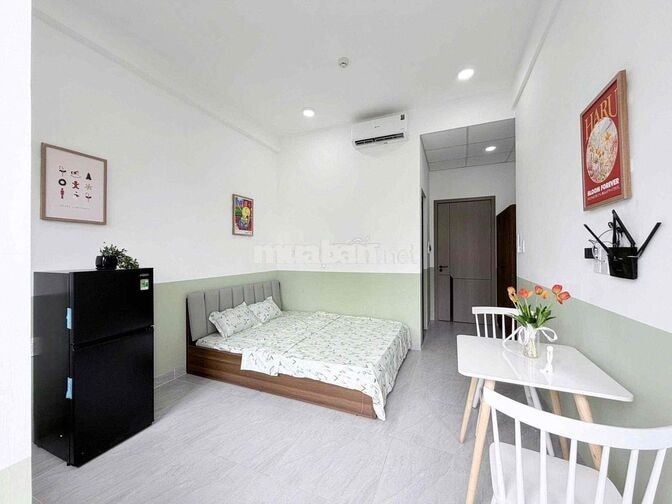 Studio full nội thất có ban công tại Cống Quỳnh, Quận 1
