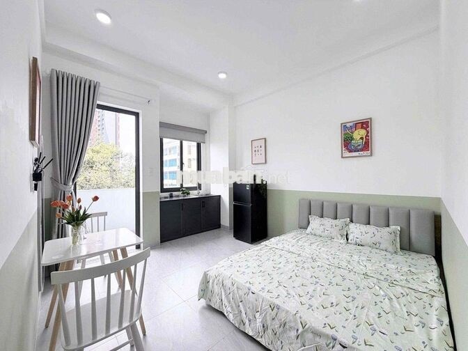 Studio full nội thất có ban công tại Cống Quỳnh, Quận 1