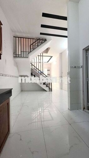 Hẻm xe hơi 373 Lý Thường Kiệt, gần 50m2 chỉ 7ty, sát Lữ Gia, Bắc Hải 