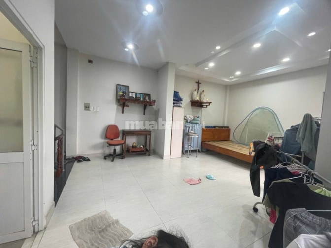 Bán nhà QL13 cạnh KĐT Vạn Phúc, 100m2, 3 tầng, HXH, chỉ 7.2 tỷ