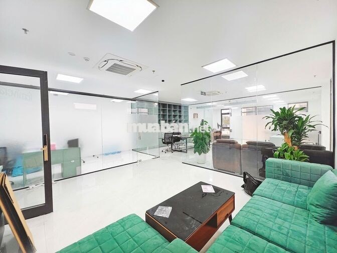Cho thuê văn phòng Nguyễn Trãi 150m2 giá 30tr nhà lô góc vuông vắn  