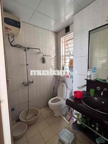 Hơn 4 tỷ có căn CC sổ đỏ đẹp Cầu Bươu-View hồ-92m;3N;2VS