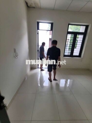 NHÀ HẺM ÔTÔ 7M KV AN NINH GẦN CHỢ TRƯỜNG HỌC. SHR HC ĐẦY ĐỦ GIÁP GÒ V