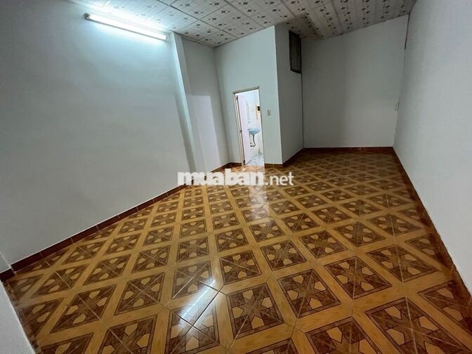 CHO THUÊ NHÀ NGUYÊN CĂN 9TRIỆU-NGAY BIG C TRƯỜNG CHINH-GẦN SÂN BAY TSN