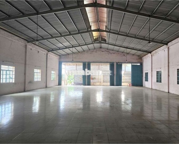 CHO THUÊ KHO,XƯỞNG SX 600M² GIÁ 50TR/T, Đ XE CÔNG LÊ TRỌNG TẤN