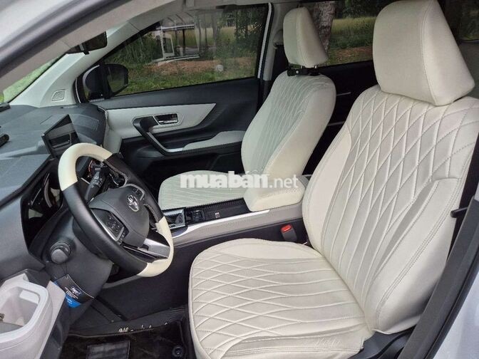Toyota Veloz Top 2024 Trắng 30.000 km