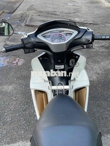 Honda Future X 2011 FI Trắng bstp xe rất đẹp