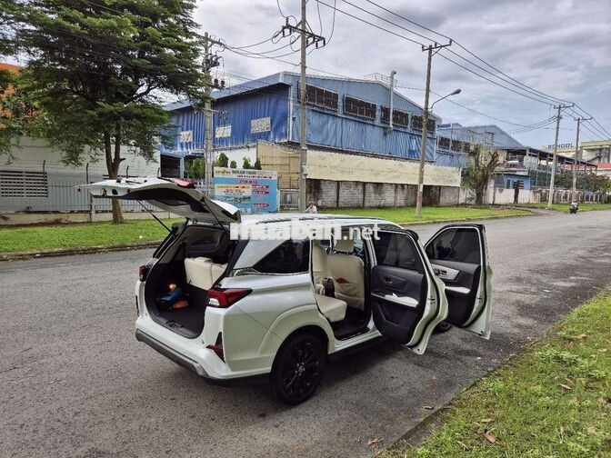 Toyota Veloz Top 2024 Trắng 30.000 km