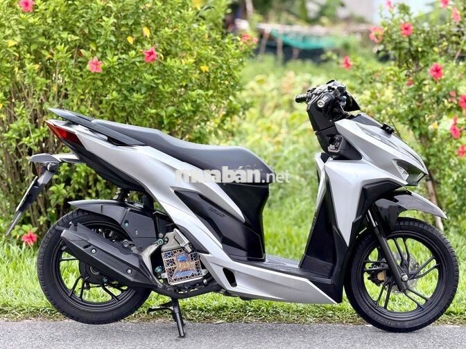 Honda Vario 150cc 2020 Bạc đen 24000 km.Siêu Keng