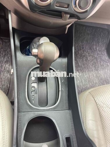 Nissan Sunny AT 2015 Bạc Tự động