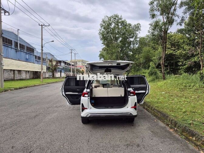 Toyota Veloz Top 2024 Trắng 30.000 km