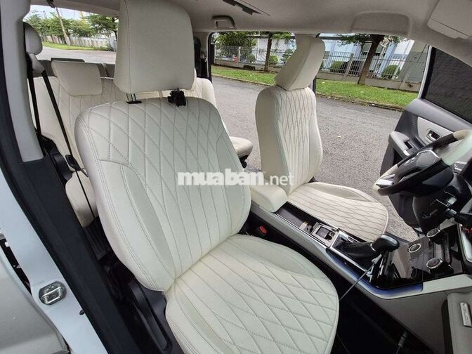 Toyota Veloz Top 2024 Trắng 30.000 km