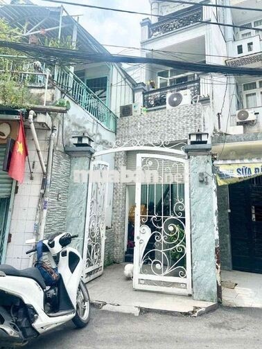 🍑🍑🍑 Mặt bằng kinh doanh chợ Ga Phú Nhuận - Diện tích 24m2, ngang 3,5m