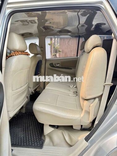 Toyota Innova 2.0G 2015 Tự động Bạc 100.000 km