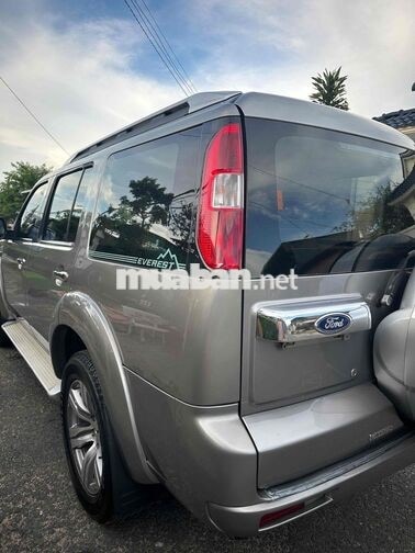 Ford Everest 2010 Limeted Xám