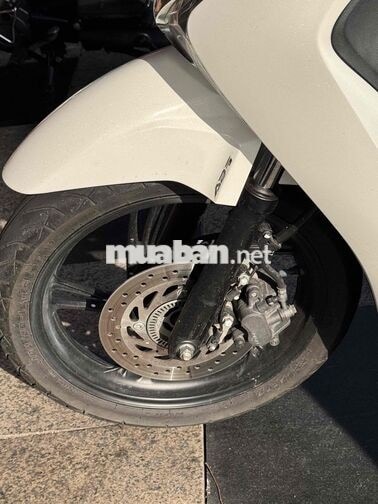 Honda SH 150i Trắng 26.588 km