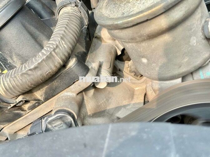 Toyota Innova 2.0G 2015 Tự động Bạc 100.000 km