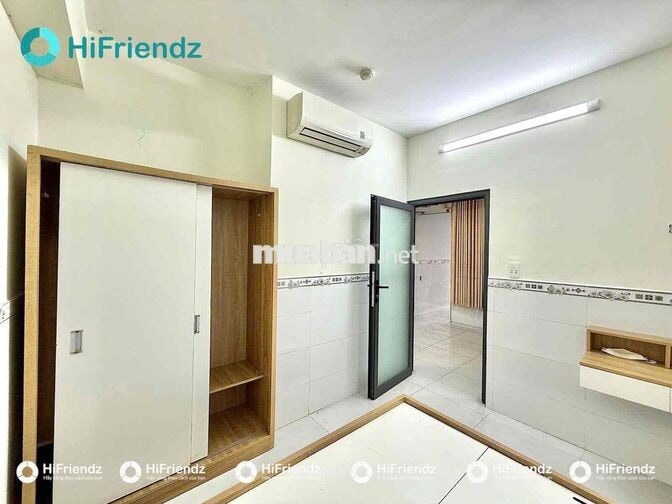 MỘT PHÒNG NGỦ TÁCH BẾP RỘNG CÓ THANG MÁY GẦN CÔNG VIÊN LÀNG HOA