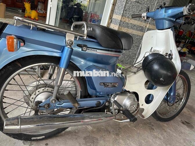 Honda Super Cub 50 Xanh Trắng