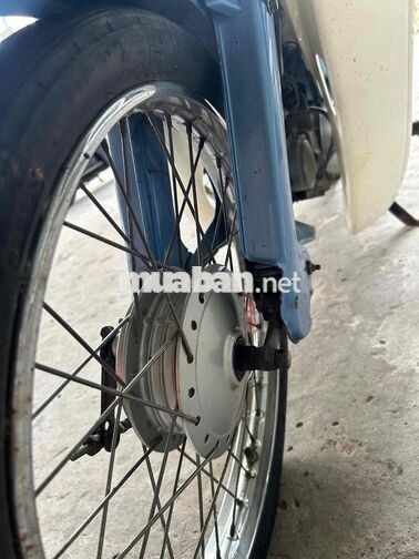 Honda Super Cub 50 Xanh Trắng
