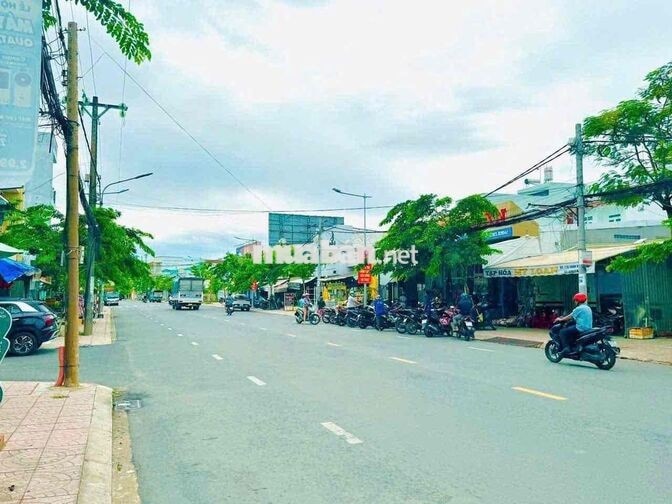 Cho thuê nhà nguyên căn mặt tiền Trần  Quang Diệu, Bình Thuỷ. Gần BV T