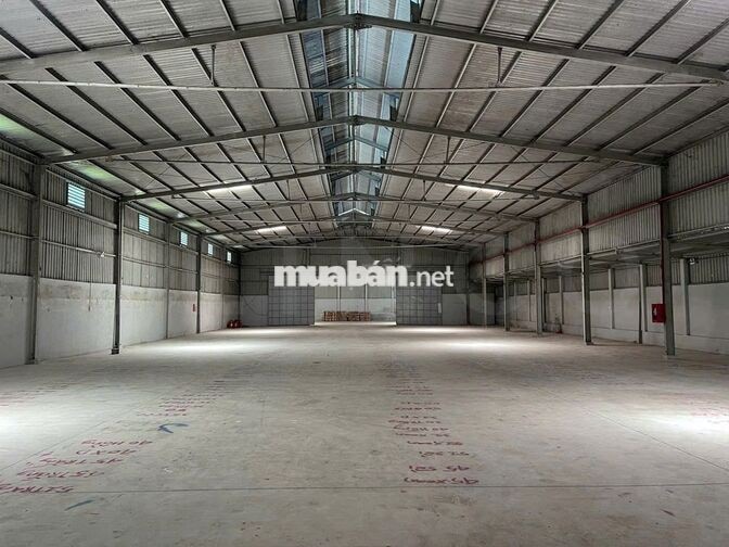 Kho xưởng 1.200 m² có PCCC và điện 3 pha, đường Quốc Lộ 91B