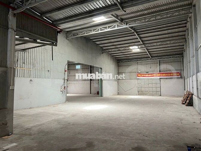 Kho xưởng 1.200 m² có PCCC và điện 3 pha, đường Quốc Lộ 91B