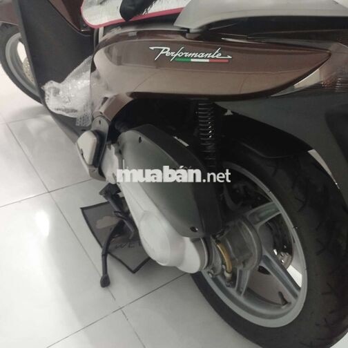 Honda SH 125 Nâu Nhập khẩu