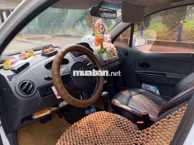 Chevrolet Spark Van Tự động Trắng 2 chỗ
