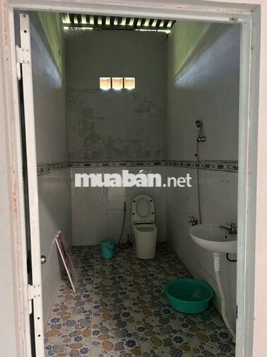 Kho xưởng 1.200 m² có PCCC và điện 3 pha, đường Quốc Lộ 91B