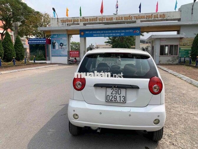 Chevrolet Spark Van Tự động Trắng 2 chỗ