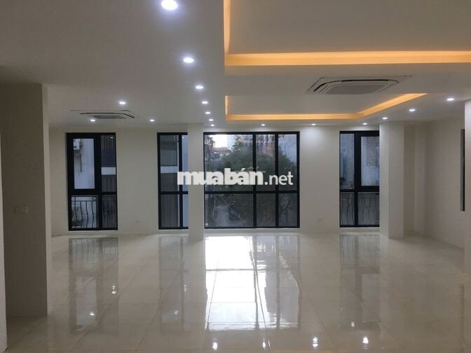Cho thuê văn phòng mới đẹp 100m2 ở Cầu Giấy, giá 10 triệu/tháng