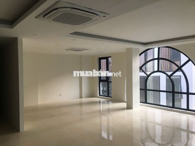 Cho thuê văn phòng mới đẹp 100m2 ở Cầu Giấy, giá 10 triệu/tháng