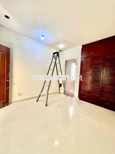 Cho Thuê Nhà DT 7x22m Sân Rộng Ôtô Đậu 2 Chiếc 2Pn 2Wc Hẻm Xe Tải