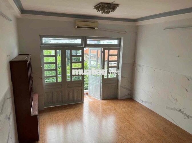 CHO THUÊ NHÀ NGUYÊN CĂN - 4 PHÒNG - HẺM Ô TÔ GẦN BỜ KÈ