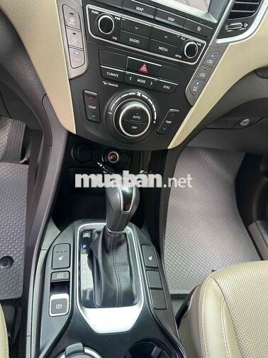 Hyundai Santafe 2018 2.4AT 4WD Trắng 11 vạn km