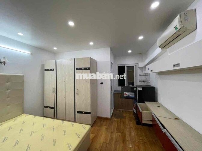 DUPLEX CỬA SỔ TRỜI SIÊU THOÁNG THUẬN TIỆN Q5 - SẴN MÁY LẠNH, TỦ LẠNH