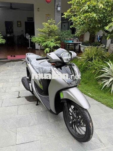SH Mode Abs Form mới 2027 Bản ĐB Xám đen chưa xang