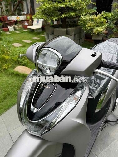 SH Mode Abs Form mới 2027 Bản ĐB Xám đen chưa xang