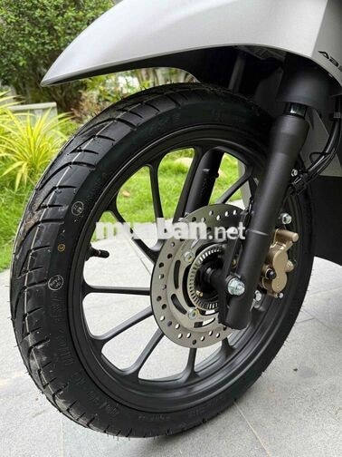 SH Mode Abs Form mới 2027 Bản ĐB Xám đen chưa xang