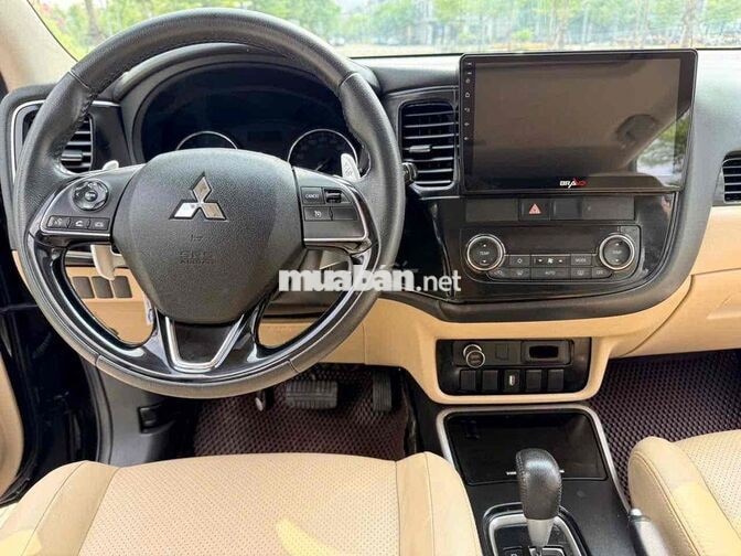 Mitsubishi Outlander 2018 2.0 CVT Premium